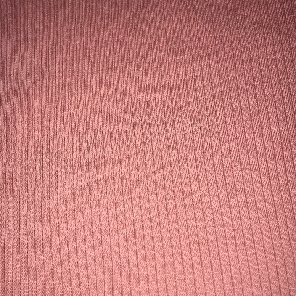 a pink crop top - Picture 2 of 2